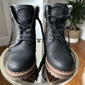 Pajar Black Leather Boots with Fur Trim
